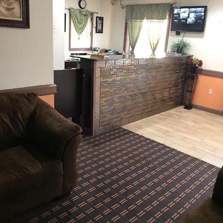 アメリカズ ベスト バリュー イン ホーリー スプリングス Holly Springs エクステリア 写真