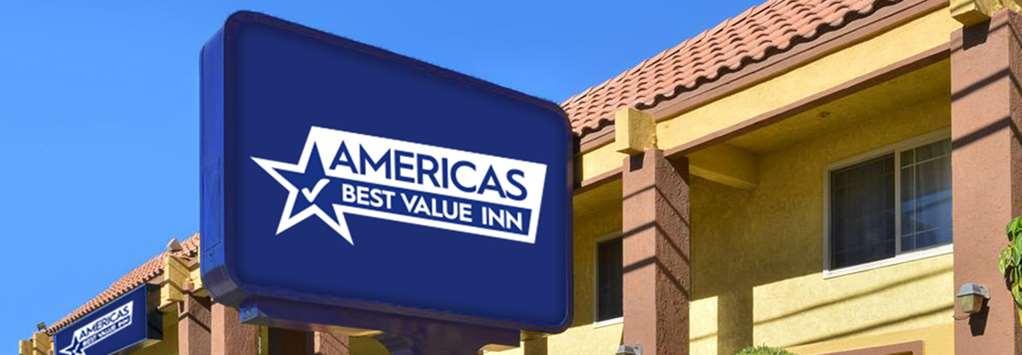 アメリカズ ベスト バリュー イン ホーリー スプリングス Holly Springs エクステリア 写真
