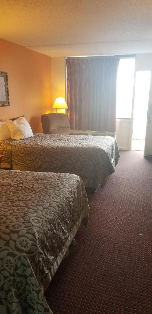 アメリカズ ベスト バリュー イン ホーリー スプリングス Holly Springs エクステリア 写真